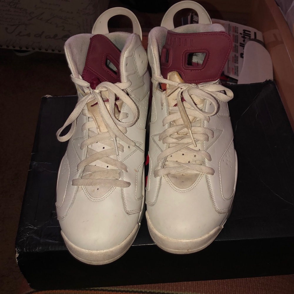 Maroon 6s